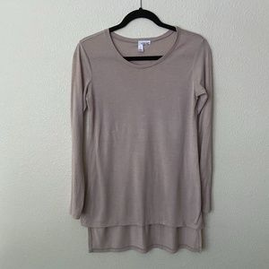 Tan high/low long sleeve shirt